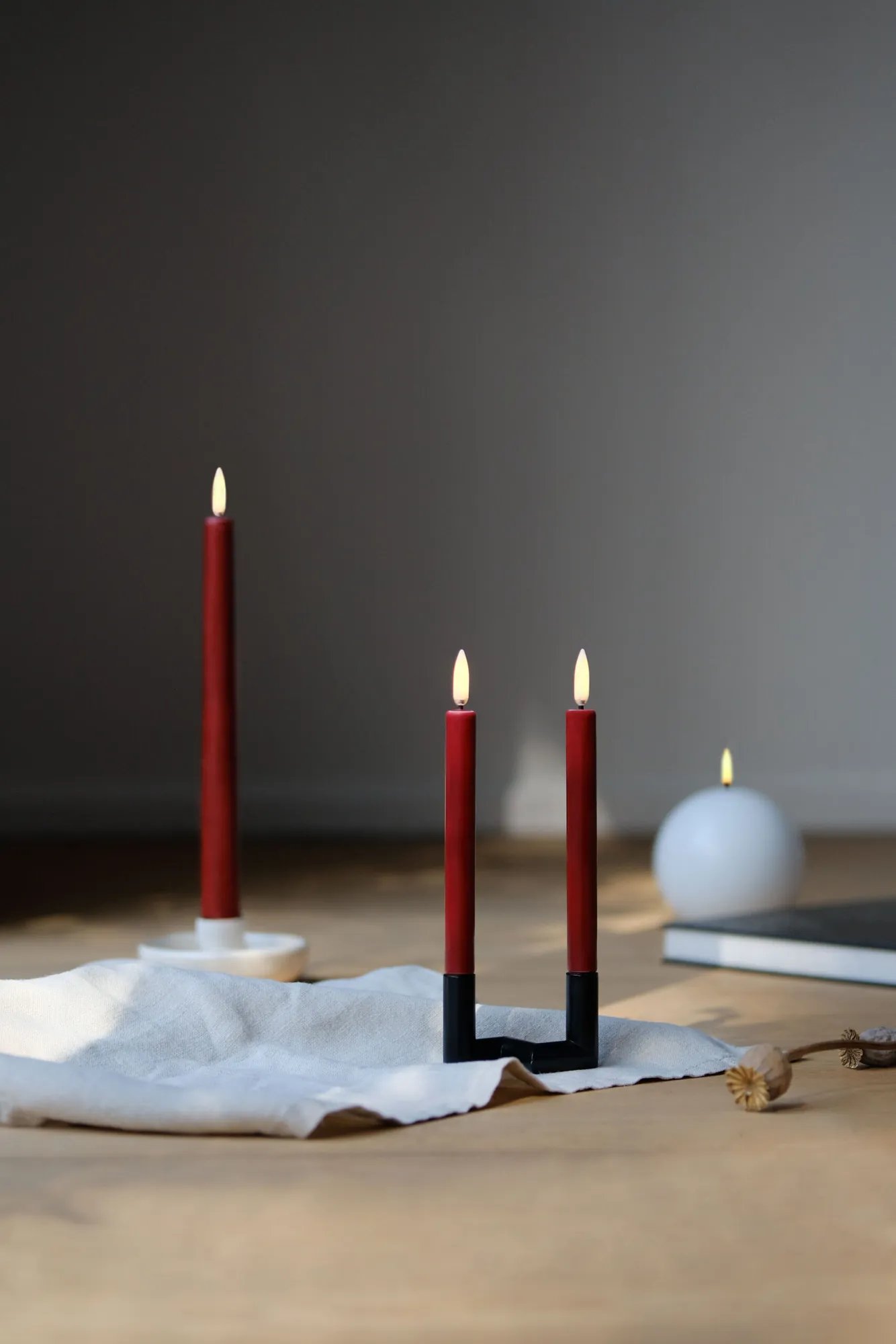 Uyuni LED dinerkaars, Carmine red, Glad, 2 stuks